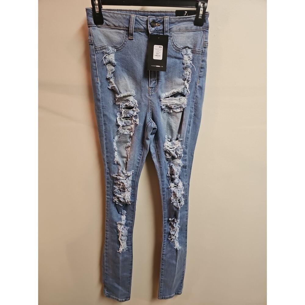 Distressed Denim Skinny Jeans Size 7 / 28 | Fashion Nova NWT